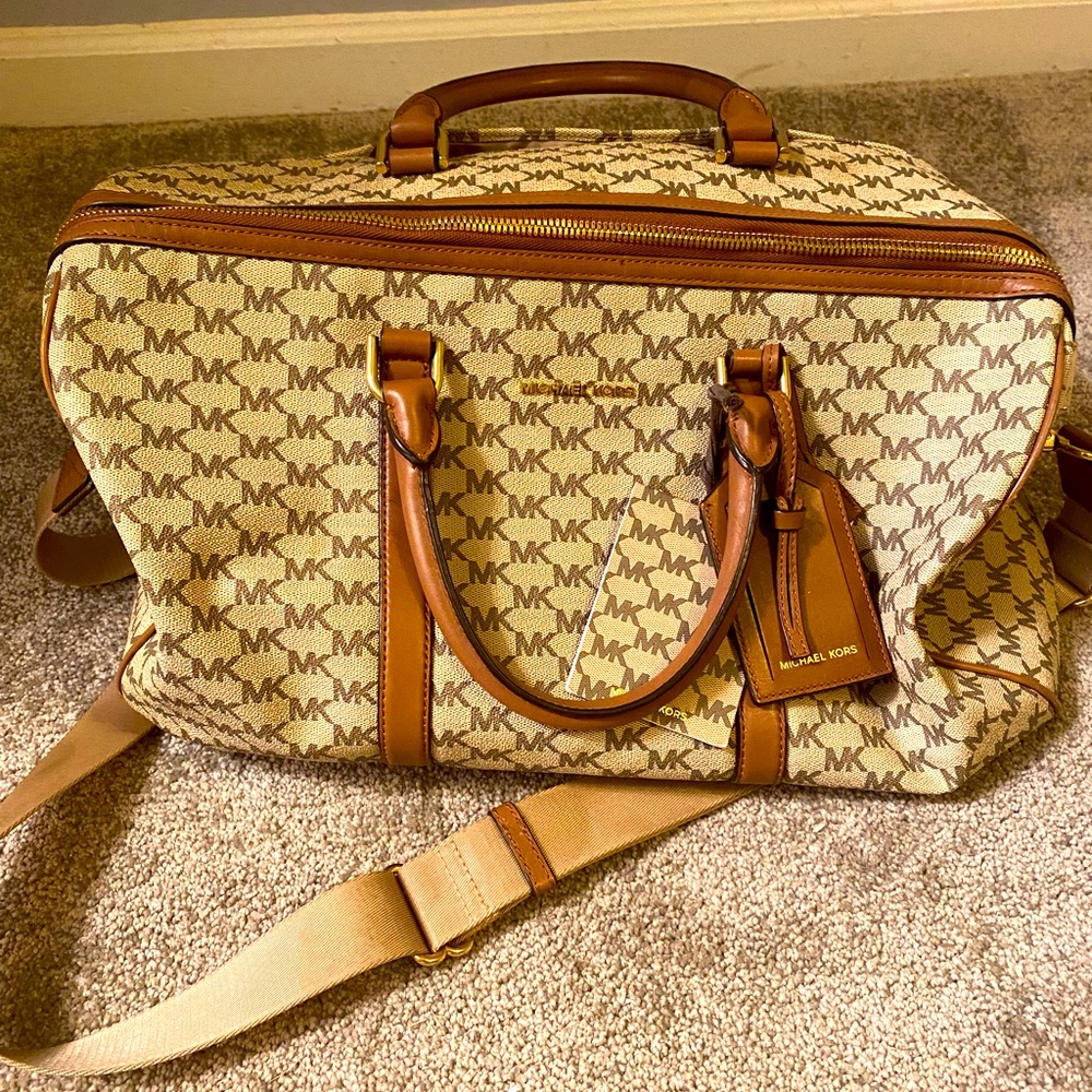 MK roller carry-on suitcase and tote